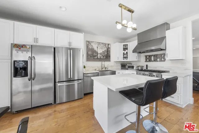 $1,539,000 | 151 North Harvard Boulevard, Los Angeles, CA 90004