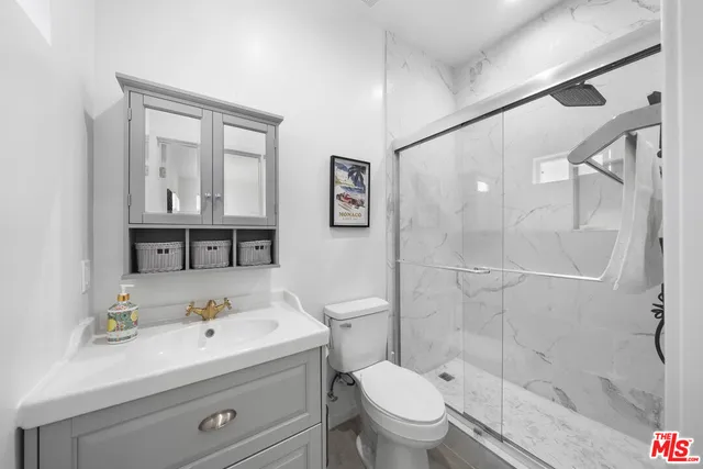 $1,539,000 | 151 North Harvard Boulevard, Los Angeles, CA 90004