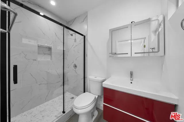 $1,539,000 | 151 North Harvard Boulevard, Los Angeles, CA 90004