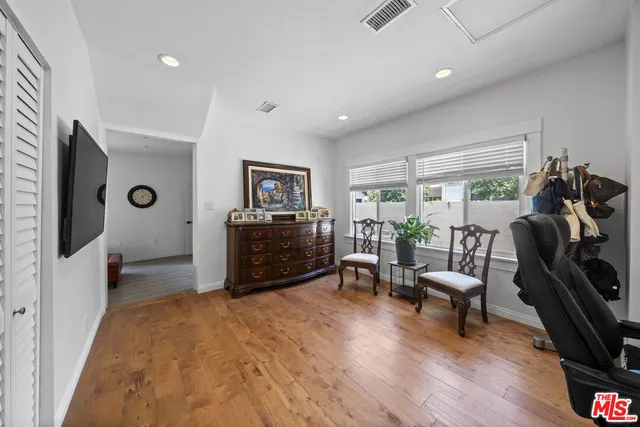 $1,539,000 | 151 North Harvard Boulevard, Los Angeles, CA 90004