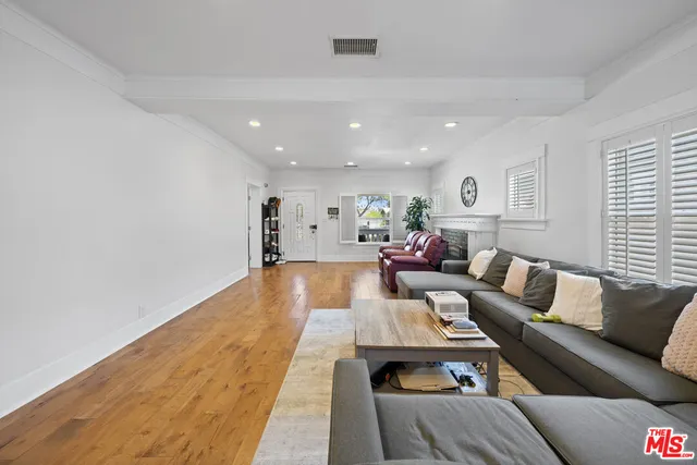 $1,539,000 | 151 North Harvard Boulevard, Los Angeles, CA 90004