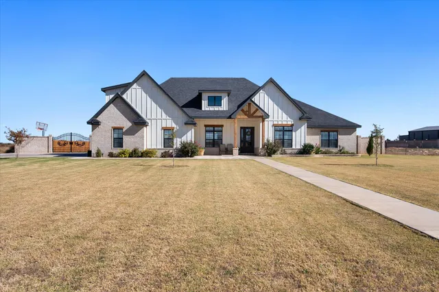 $615,000 | 19011 County Road 2240, Lubbock, TX 79423