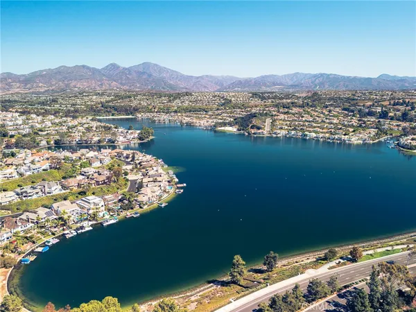 $1,999,900 | 22701 Foxridge, Mission Viejo, CA 92692