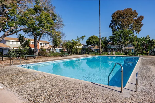 $2,500 | 10220 Holburn Drive, Huntington Beach, CA 92646