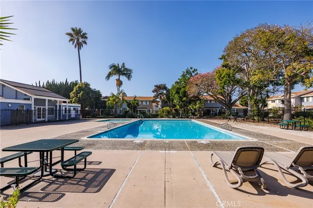 $2,500 | 10220 Holburn Drive, Huntington Beach, CA 92646