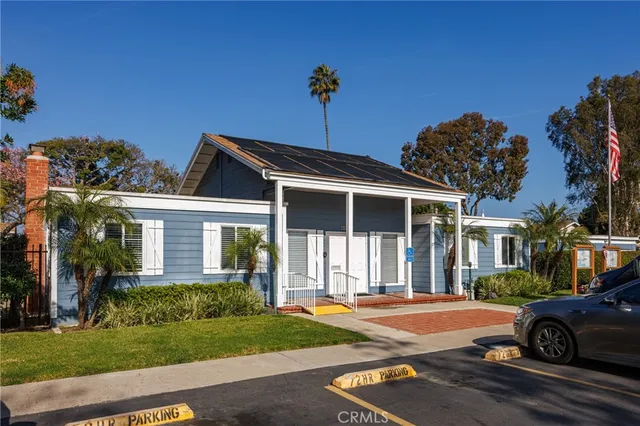 $2,500 | 10220 Holburn Drive, Huntington Beach, CA 92646