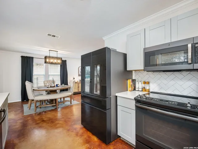 $415,000 | 786 Deep Water Drive, Spring Branch, TX 78070