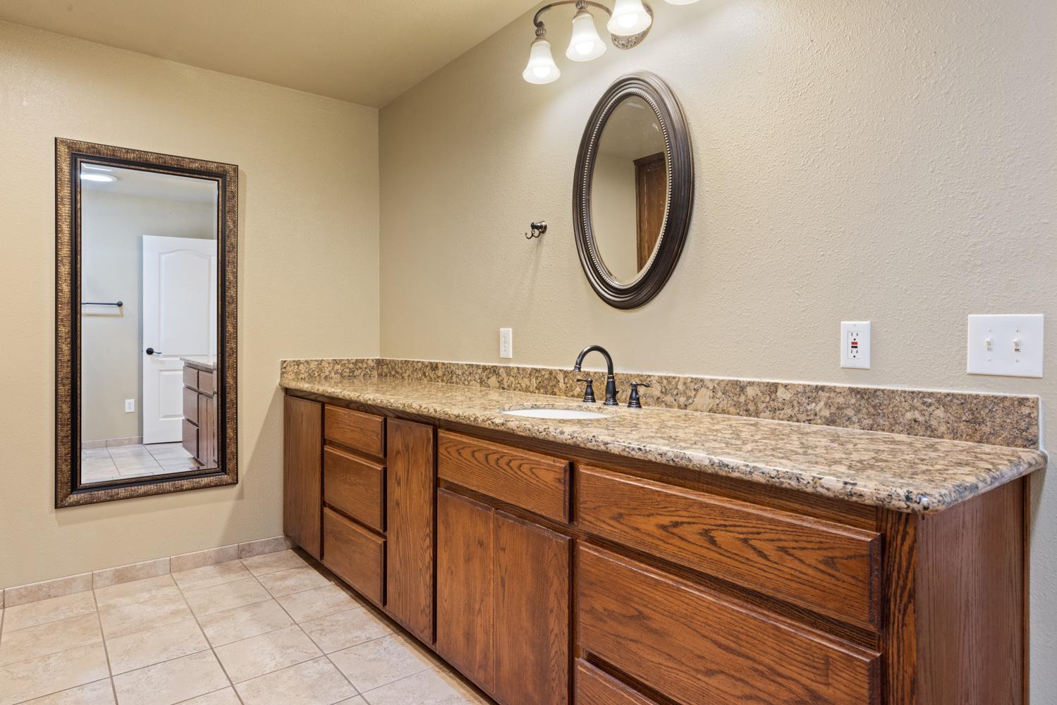 16682 Steinegul Road Escalon, CA 95320 - Photo 20 of 62