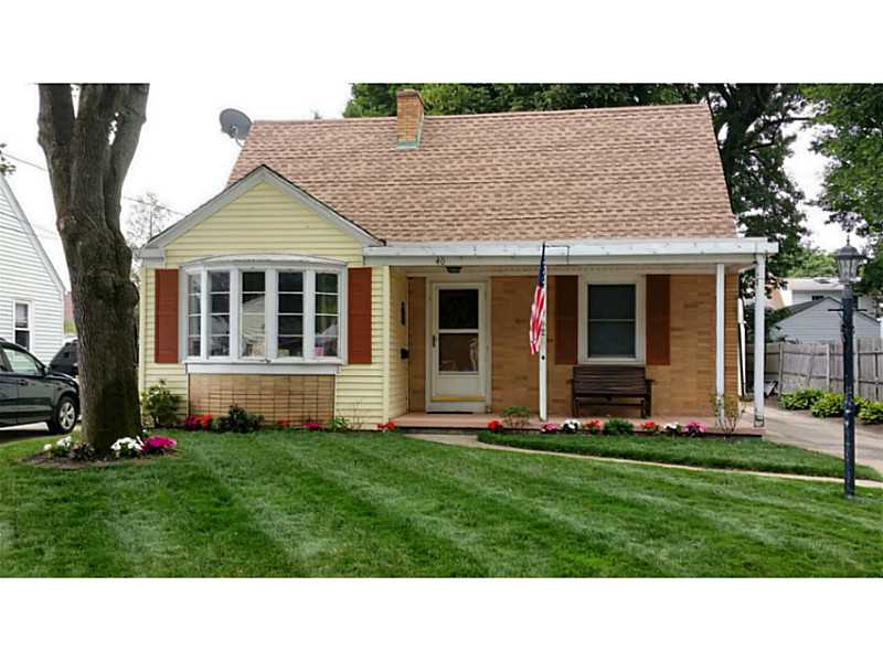 40 Bridgton Road Cranston, RI 02910 - Photo 1 of 13 Exterior Front.