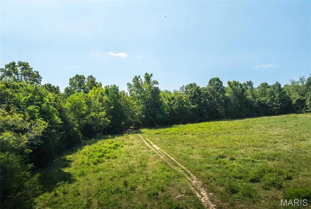 $2,944,000 | 9556 Madison 535, Fredericktown, MO 63645