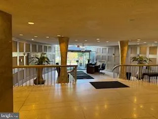 $2,200 | 100 West Avenue, Unit 118S, Jenkintown, PA 19046