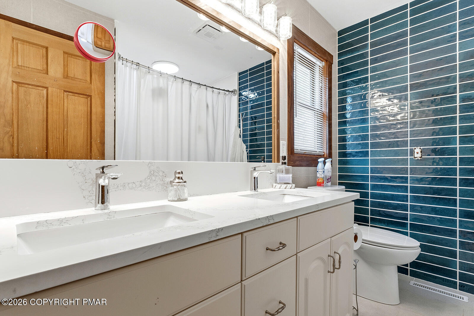4864 Pine Ridge Drive West Bushkill, PA 18324 - Photo 41 of 62 Primary Bathroom