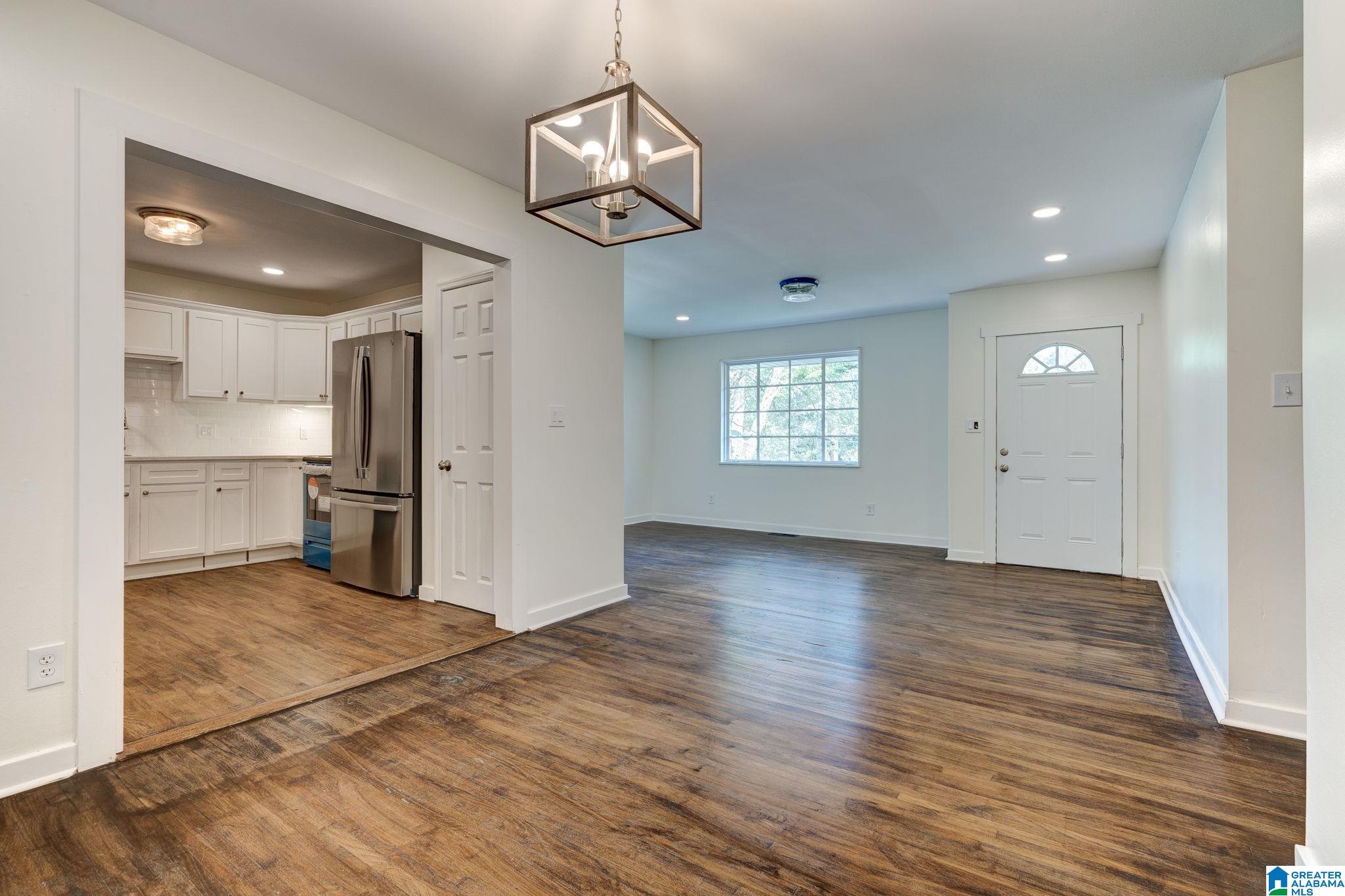 1533 Cresthill Road Birmingham, AL 35213 - Photo 6 of 22