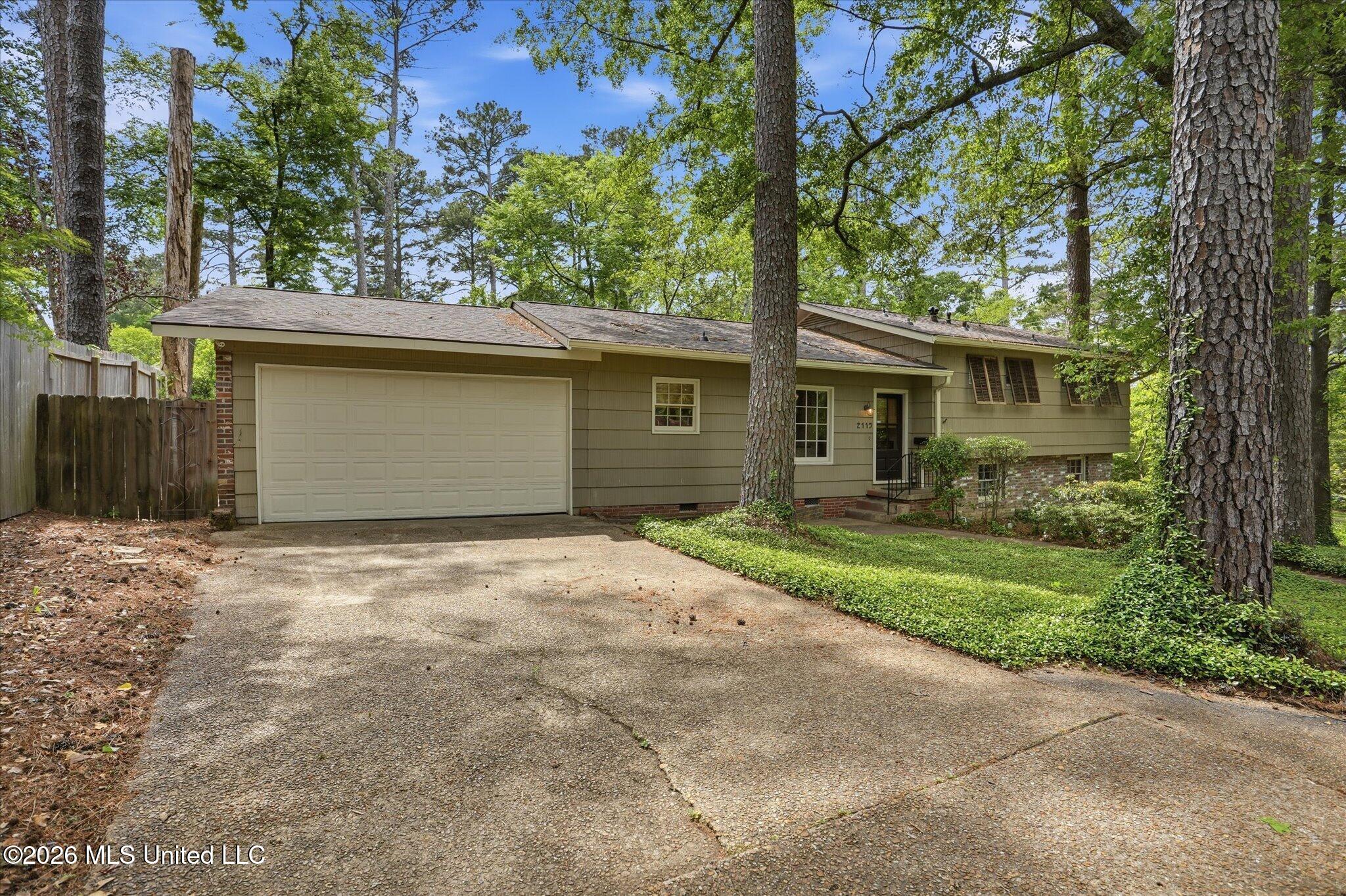 2115 Meadowbrook Road Jackson, MS 39211 - Photo 2 of 40 01-2115_Meadowbrook_Rd_038