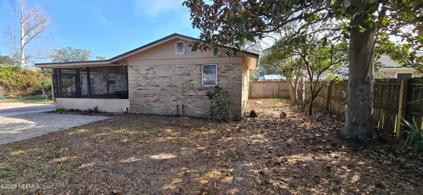 $2,000 | 2314 Oakdale Drive East, Orange Park, FL 32073