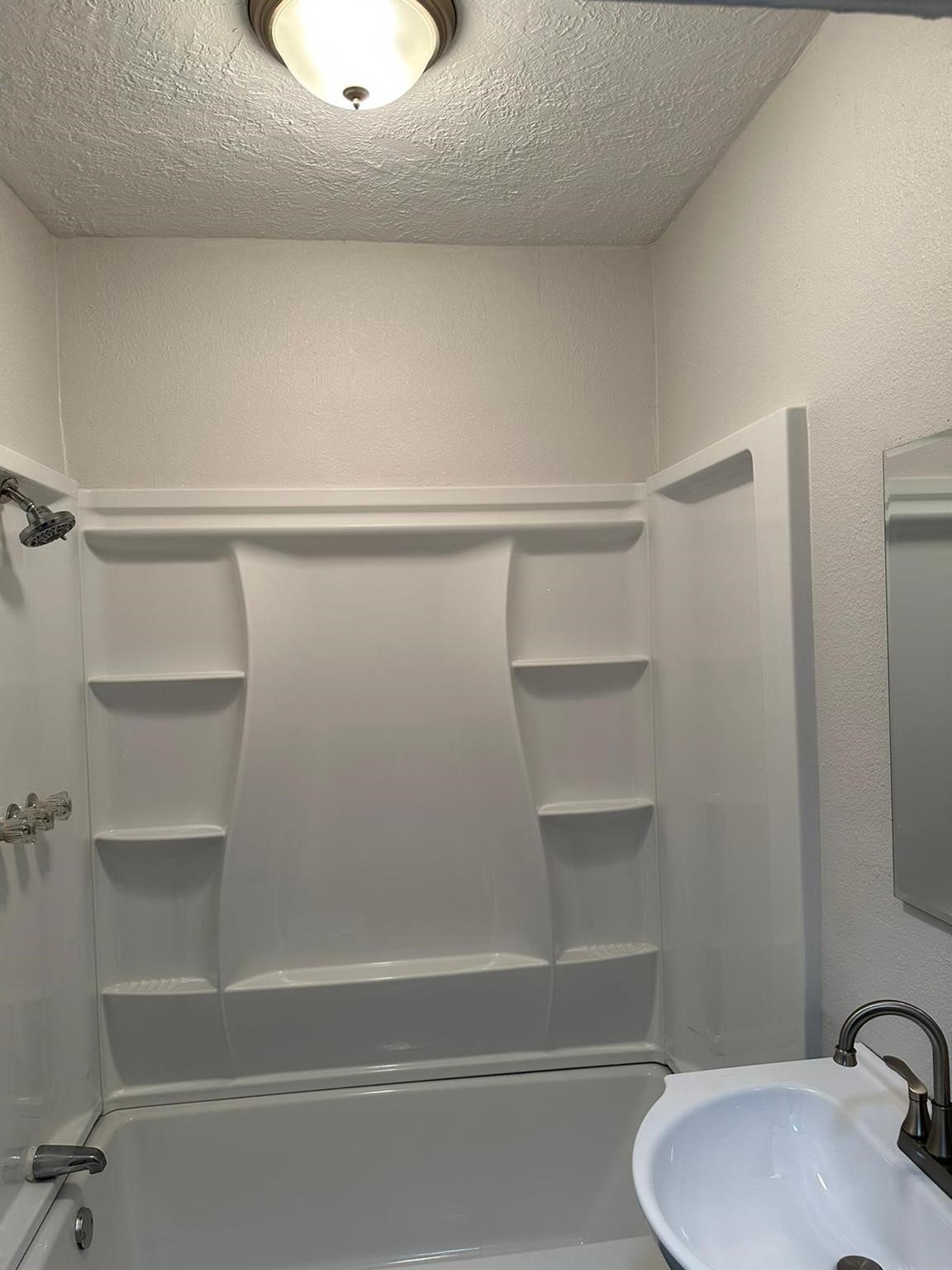 1456 Godwin Street Houston, TX 77023 - Photo 5 of 9