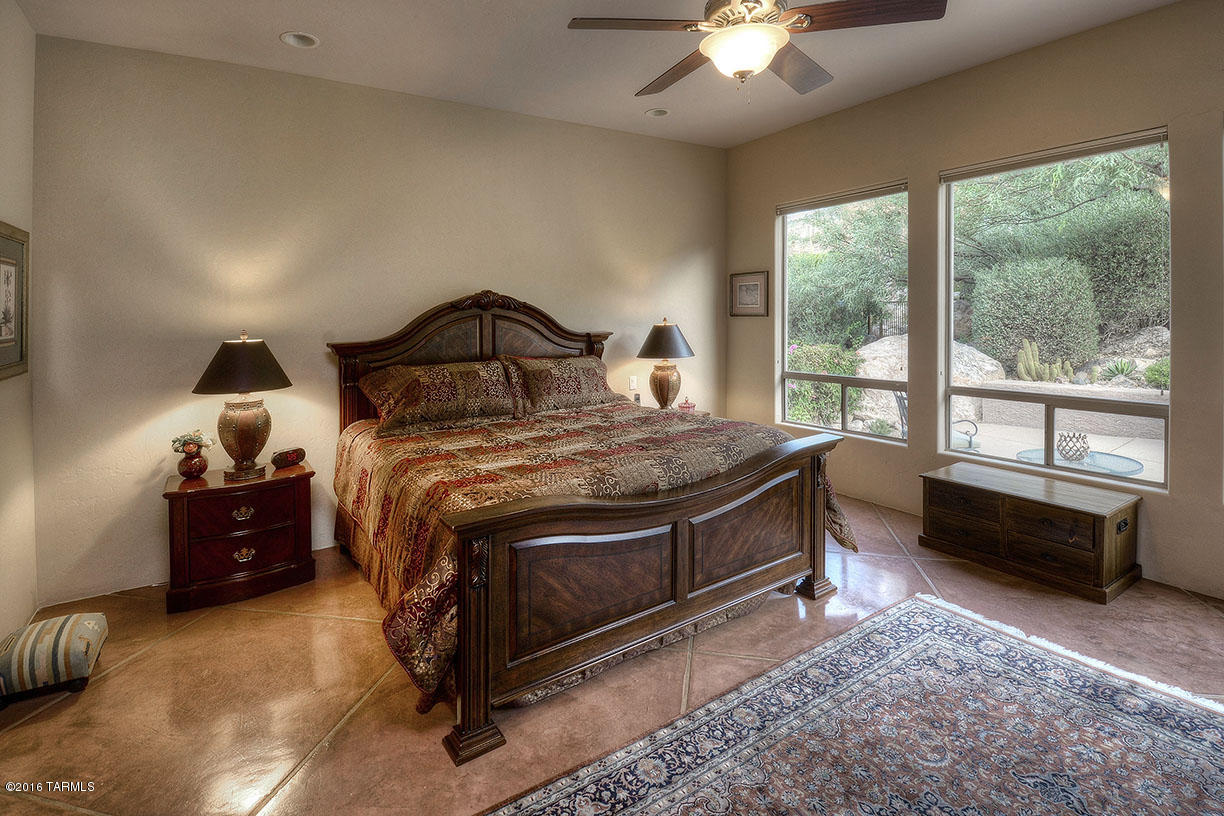 3911 East Ina Road Tucson, AZ 85718 - Photo 8 of 25