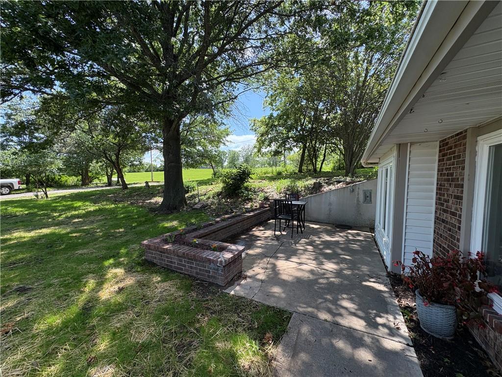 10023 South Munro Road Lone Jack, MO 64070 - Photo 5 of 38
