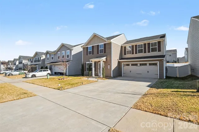 a house view with a outdoor space