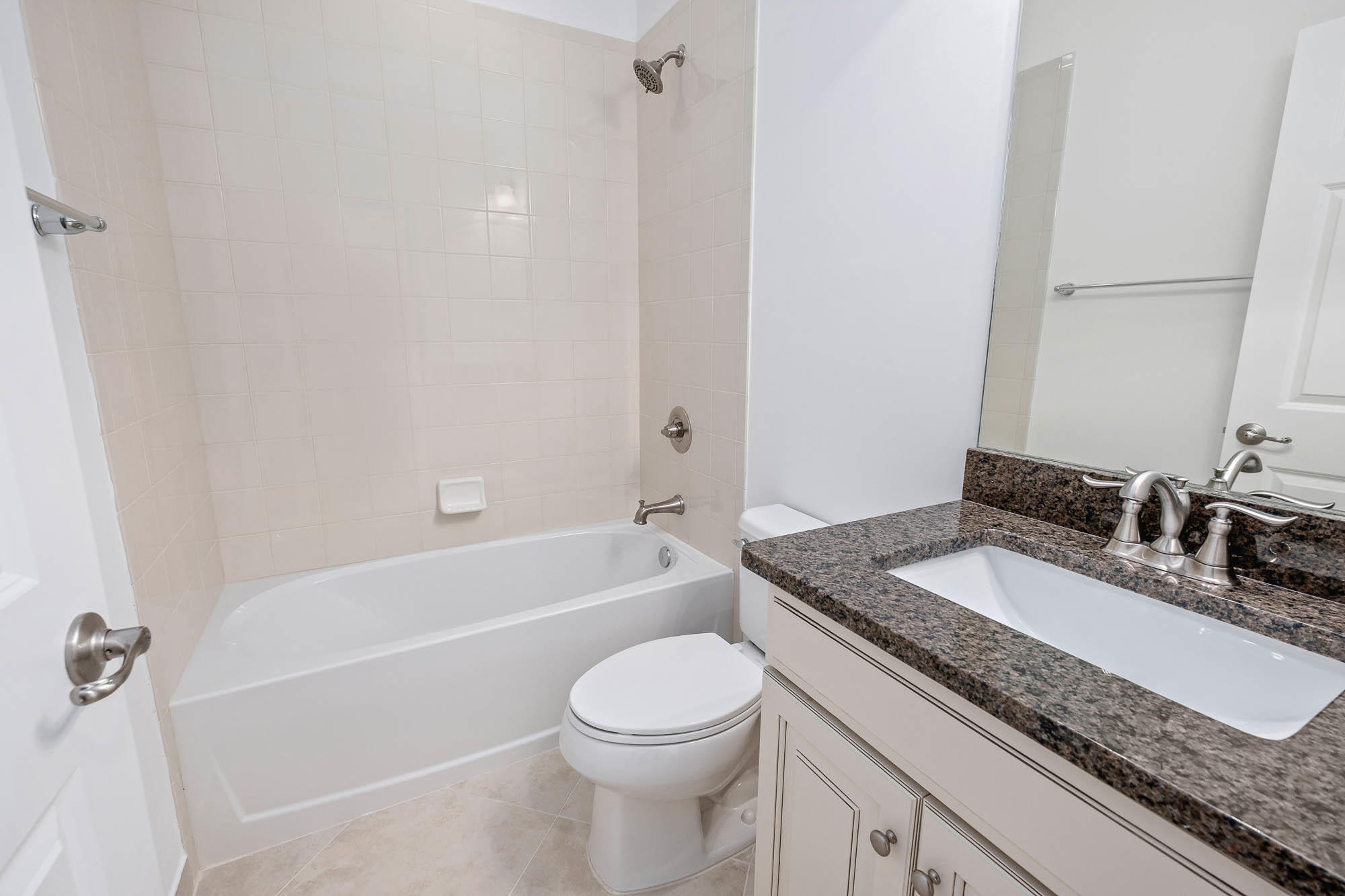 19654 Split Rail Run Loxahatchee, FL 33470 - Photo 18 of 25 Bath