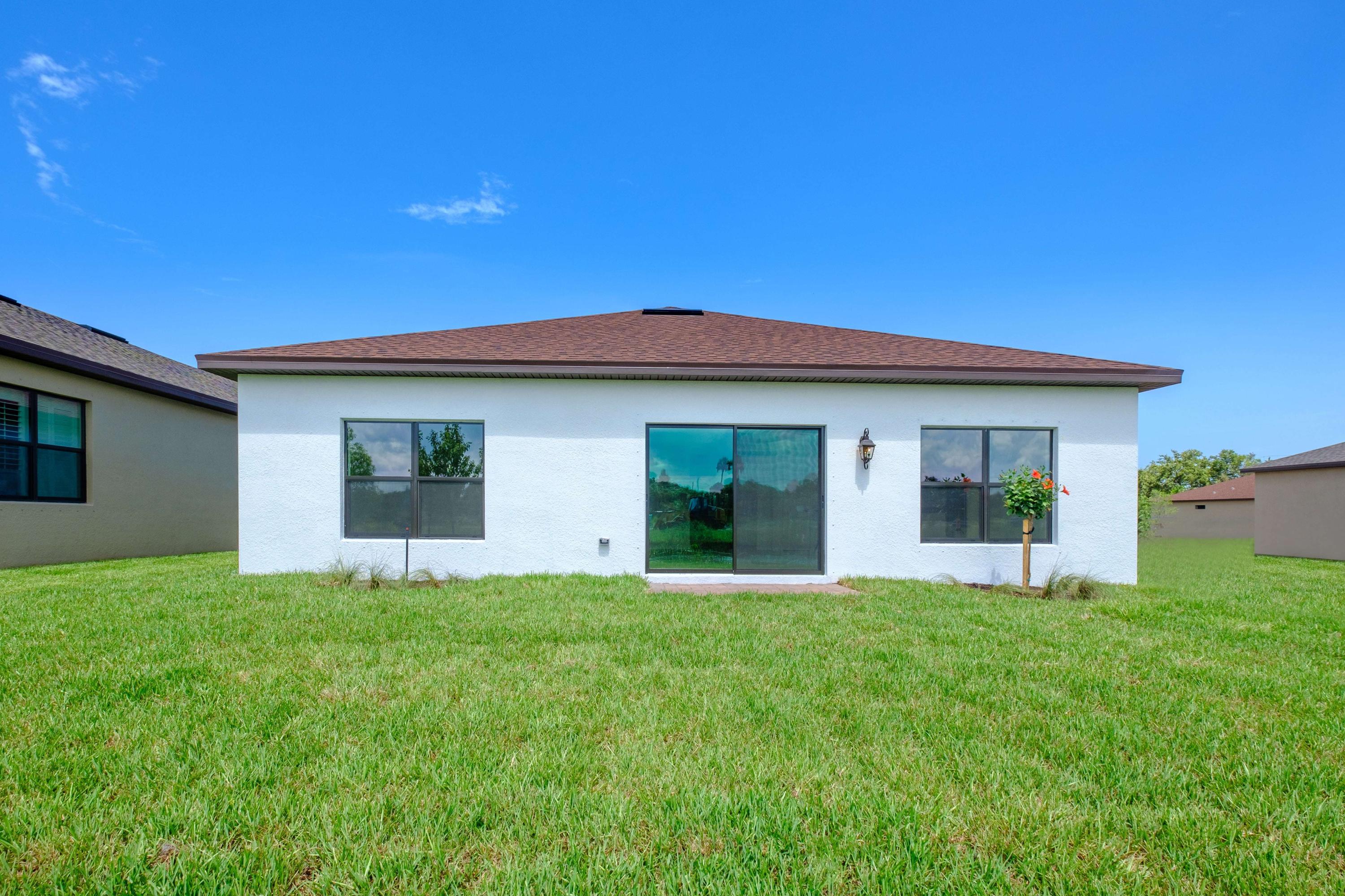 19654 Split Rail Run Loxahatchee, FL 33470 - Photo 20 of 25 Exterior Rear