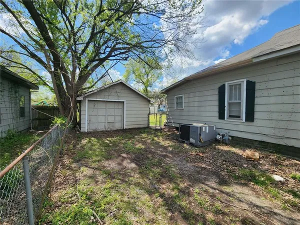 $46,000 | 424 East 21st Street, Pittsburg, KS 66762