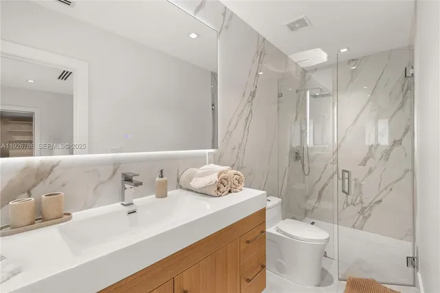 $2,950,000 | 6011 Maynada Street, Coral Gables, FL 33146