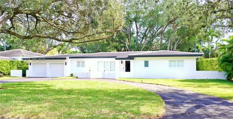 $2,950,000 | 6011 Maynada Street, Coral Gables, FL 33146