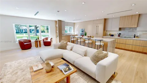 $2,950,000 | 6011 Maynada Street, Coral Gables, FL 33146