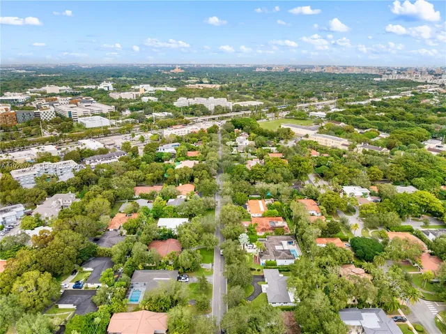 $2,950,000 | 6011 Maynada Street, Coral Gables, FL 33146