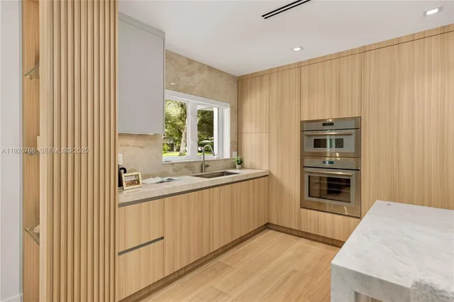 $2,950,000 | 6011 Maynada Street, Coral Gables, FL 33146