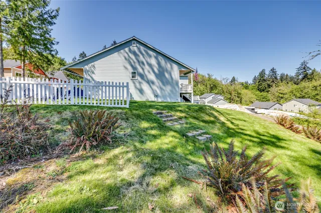 $574,950 | 7058 East Nightingale Street, Port Orchard, WA 98366