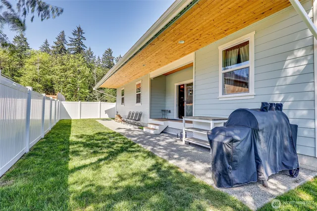 $574,950 | 7058 East Nightingale Street, Port Orchard, WA 98366