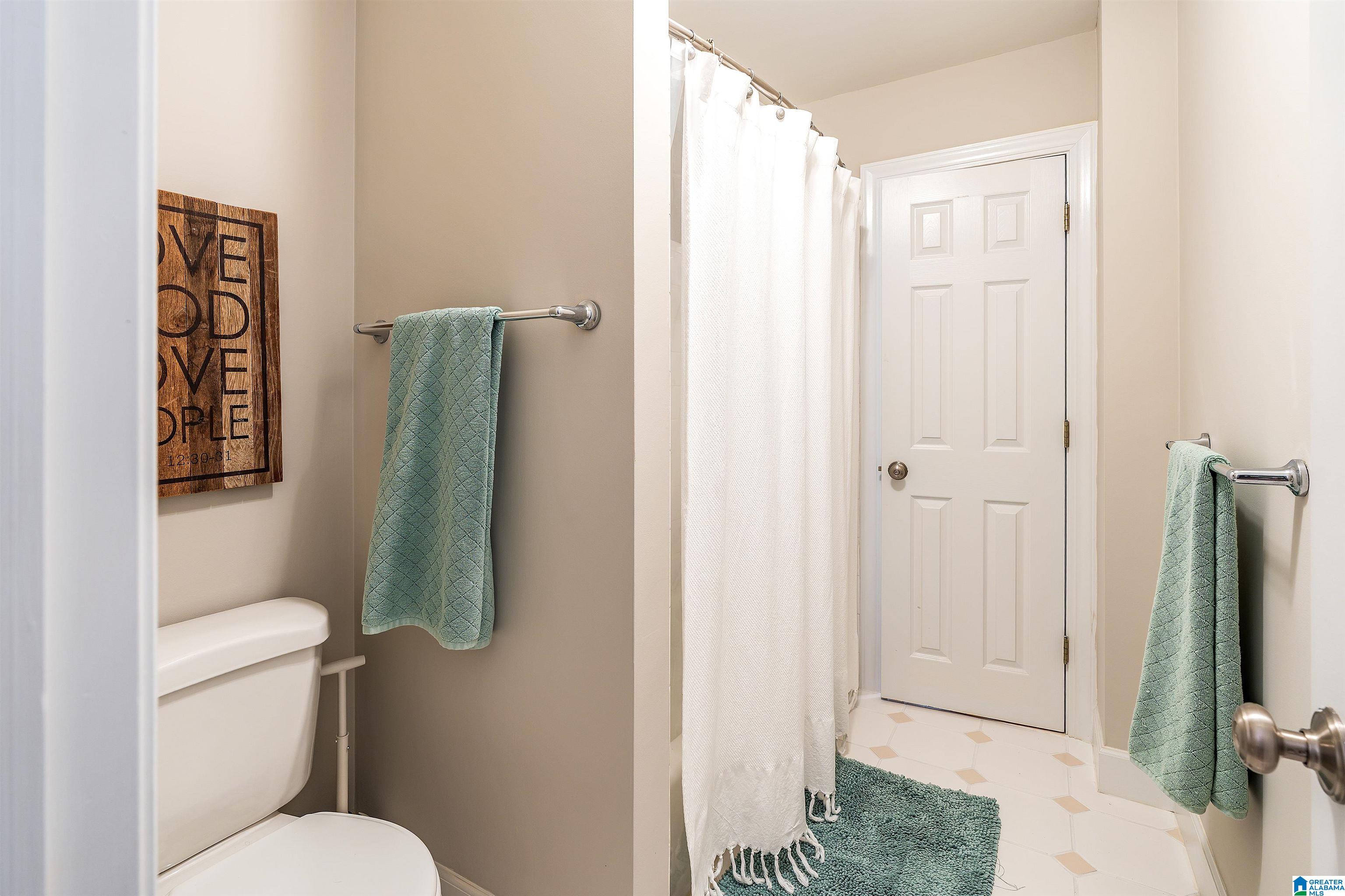 1012 Oak Tree Road Birmingham, AL 35244 - Photo 30 of 38 Gallery Image 30