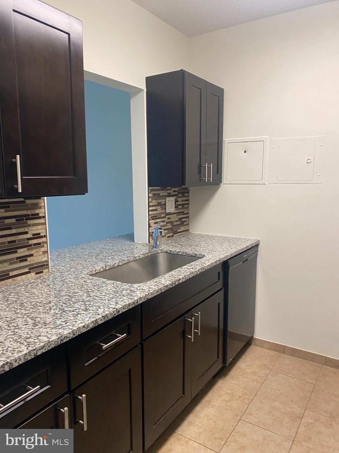 4141 North Henderson Road, Unit 108 Arlington, VA 22203 - Photo 8 of 28