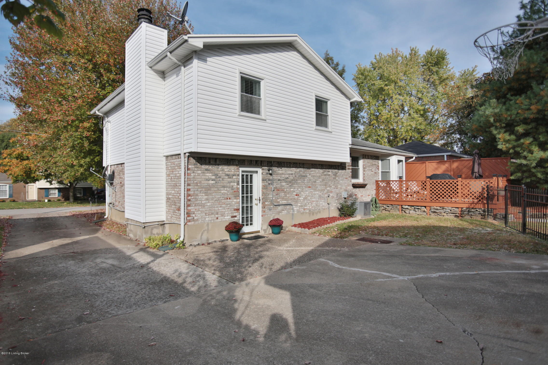3809 Modesto Road Louisville, KY 40299 - Photo 10 of 43 10