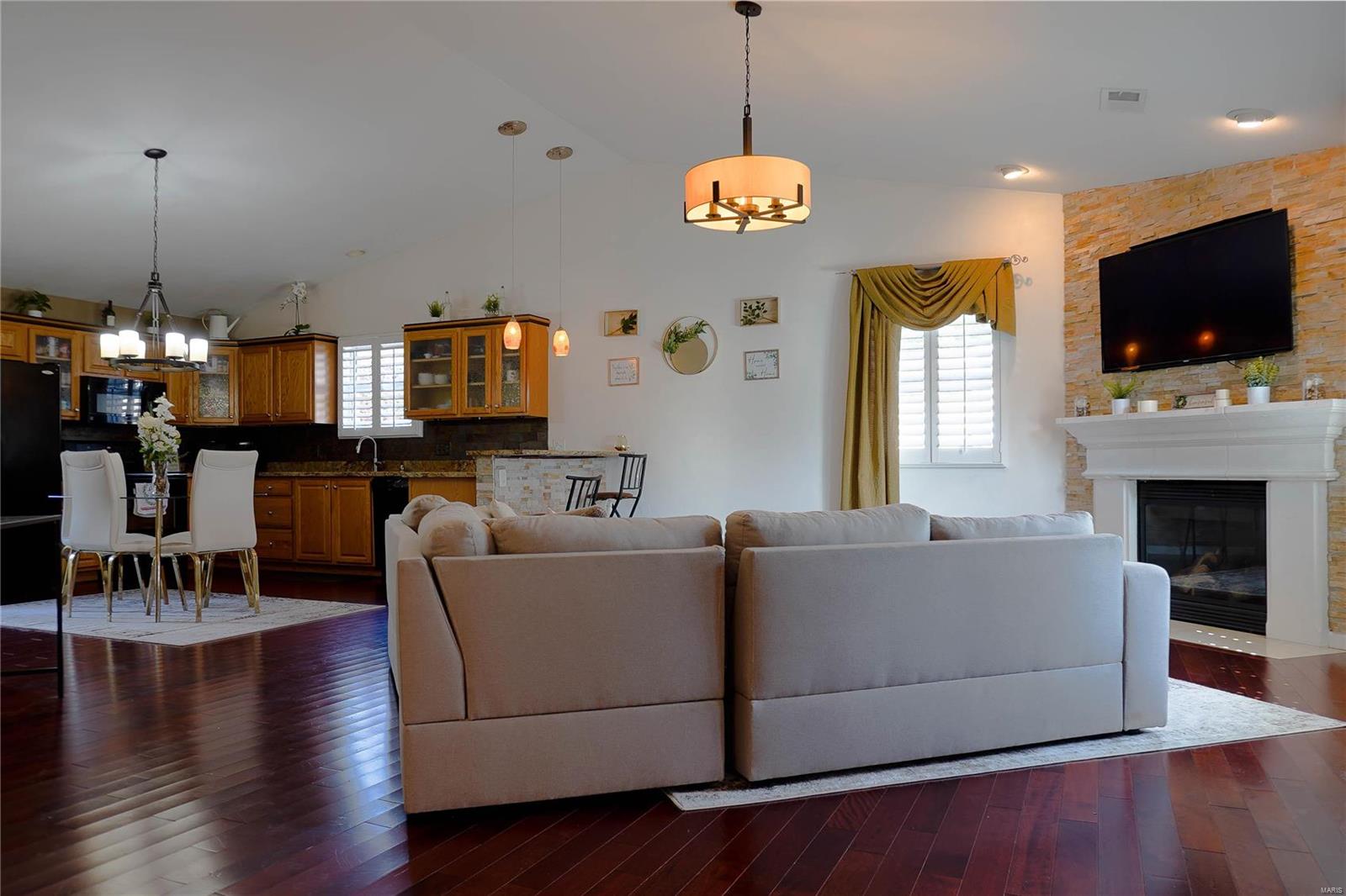 527 Eiler Road Belleville, IL 62223 - Photo 7 of 46 Gallery Image 7