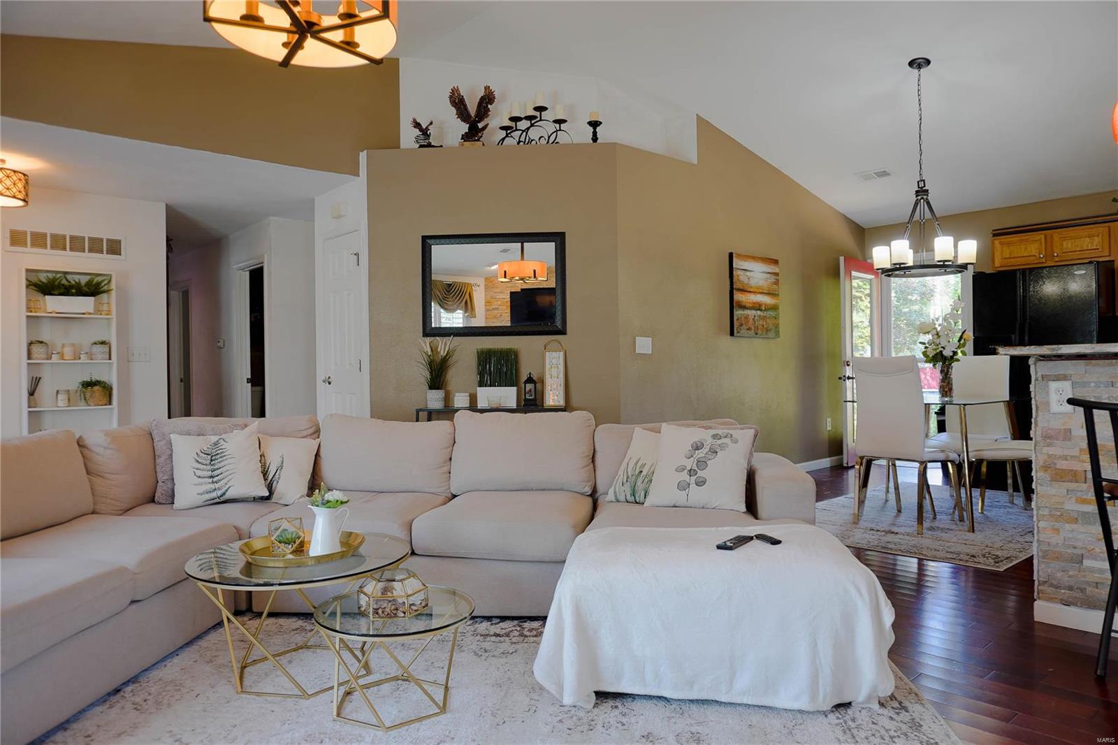 527 Eiler Road Belleville, IL 62223 - Photo 9 of 46 Gallery Image 9