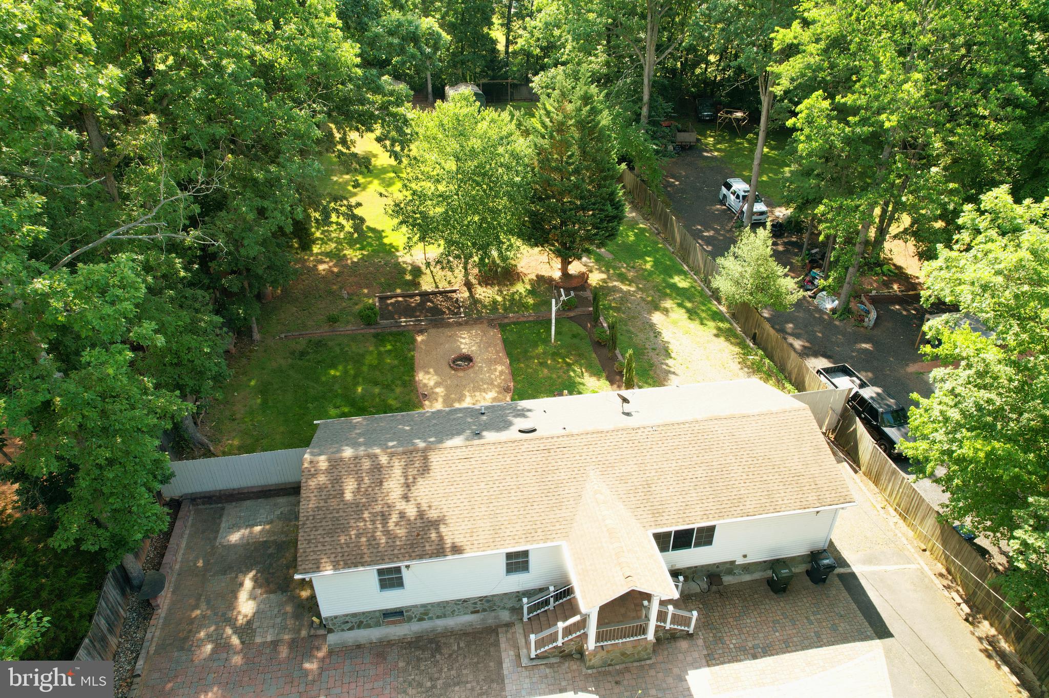 11617 Smithfield Road Manassas, VA 20112 - Photo 3 of 52 .8 acre property has room for everyone!