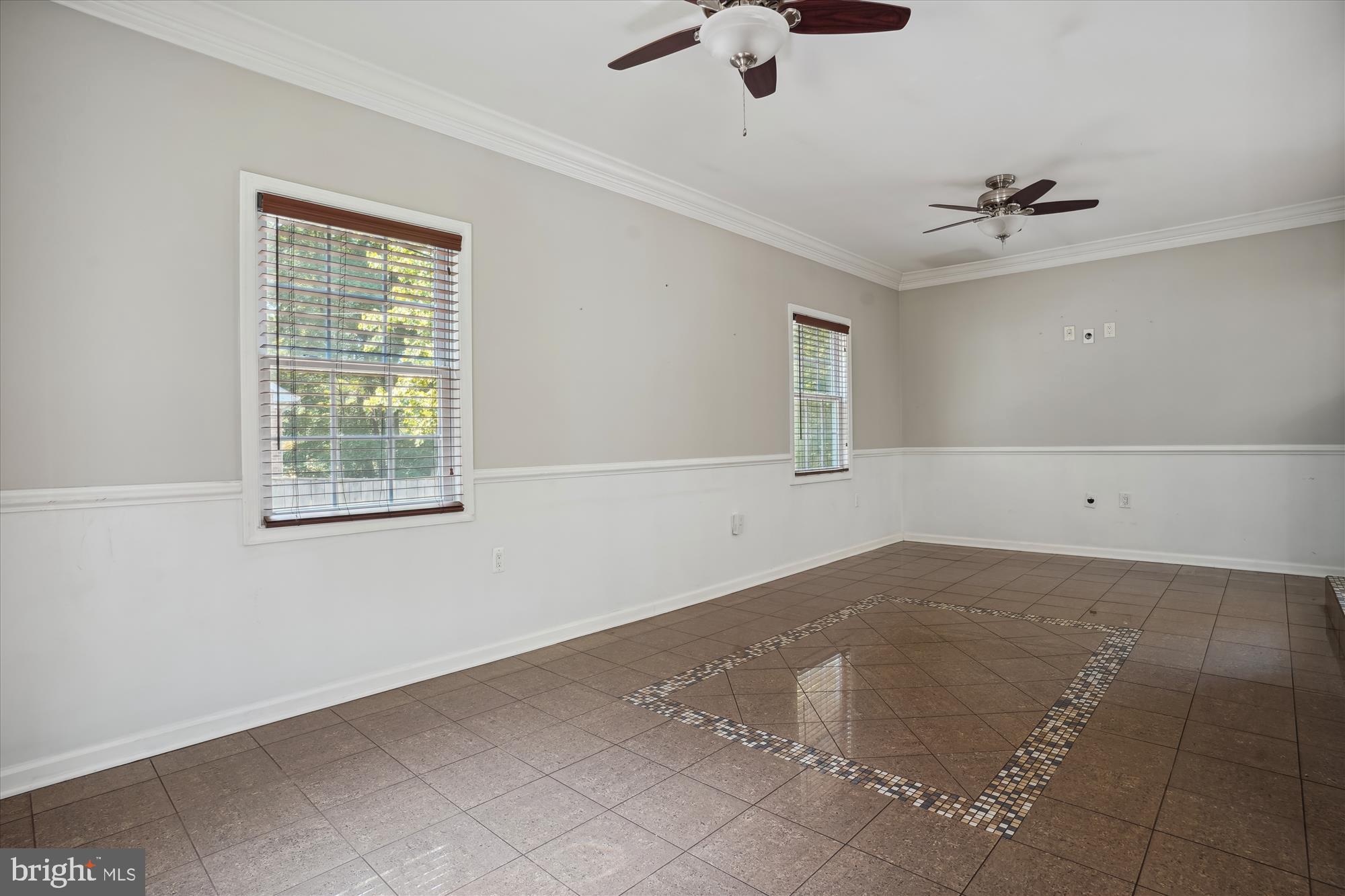 11617 Smithfield Road Manassas, VA 20112 - Photo 34 of 52 Two ceiling fans!