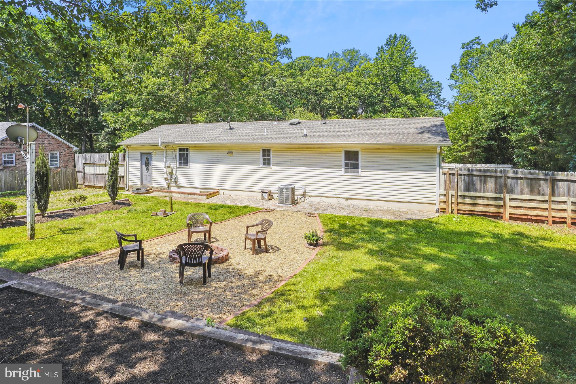 11617 Smithfield Road Manassas, VA 20112 - Photo 8 of 52 You;ll love the outdoor firepit area!