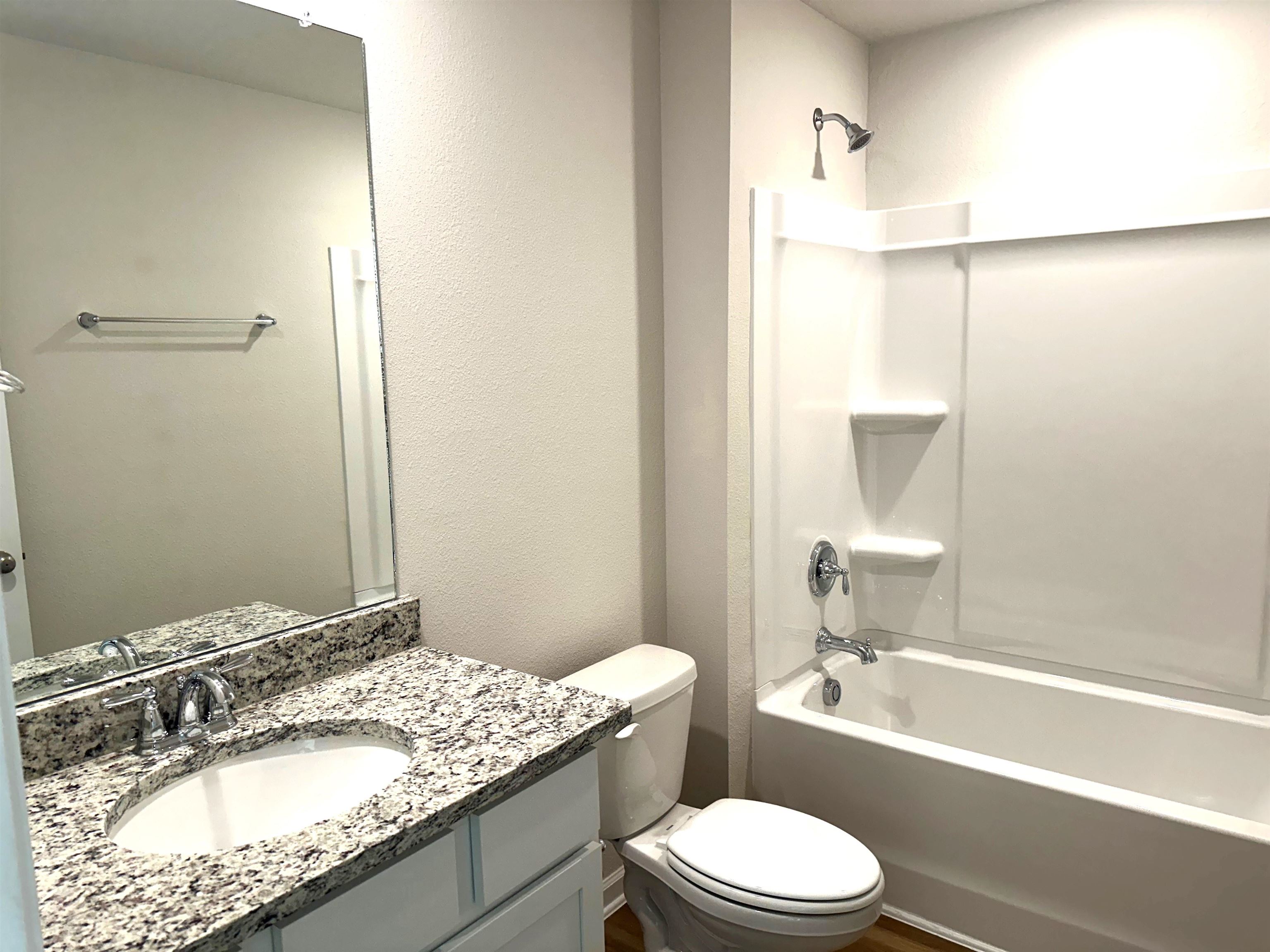 1234 Hayward Loop Foley, AL 36535 - Photo 21 of 31 Guest Bathroom