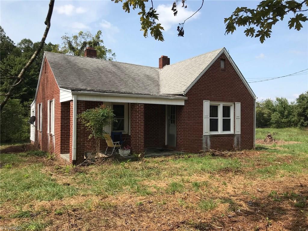 2779 Wards Gap Road Mount Airy, NC 27030 - Photo 2 of 6 Gallery Image 2