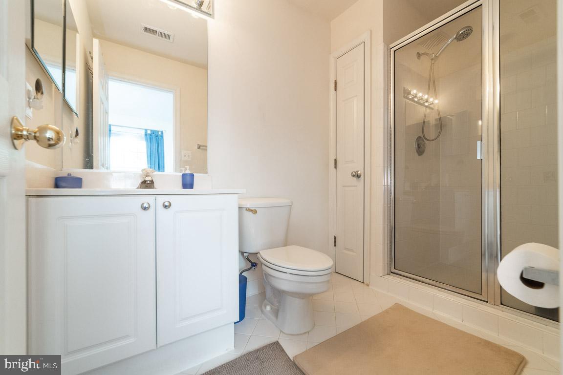 2944 Edgelea Road Vienna, VA 22181 - Photo 29 of 57