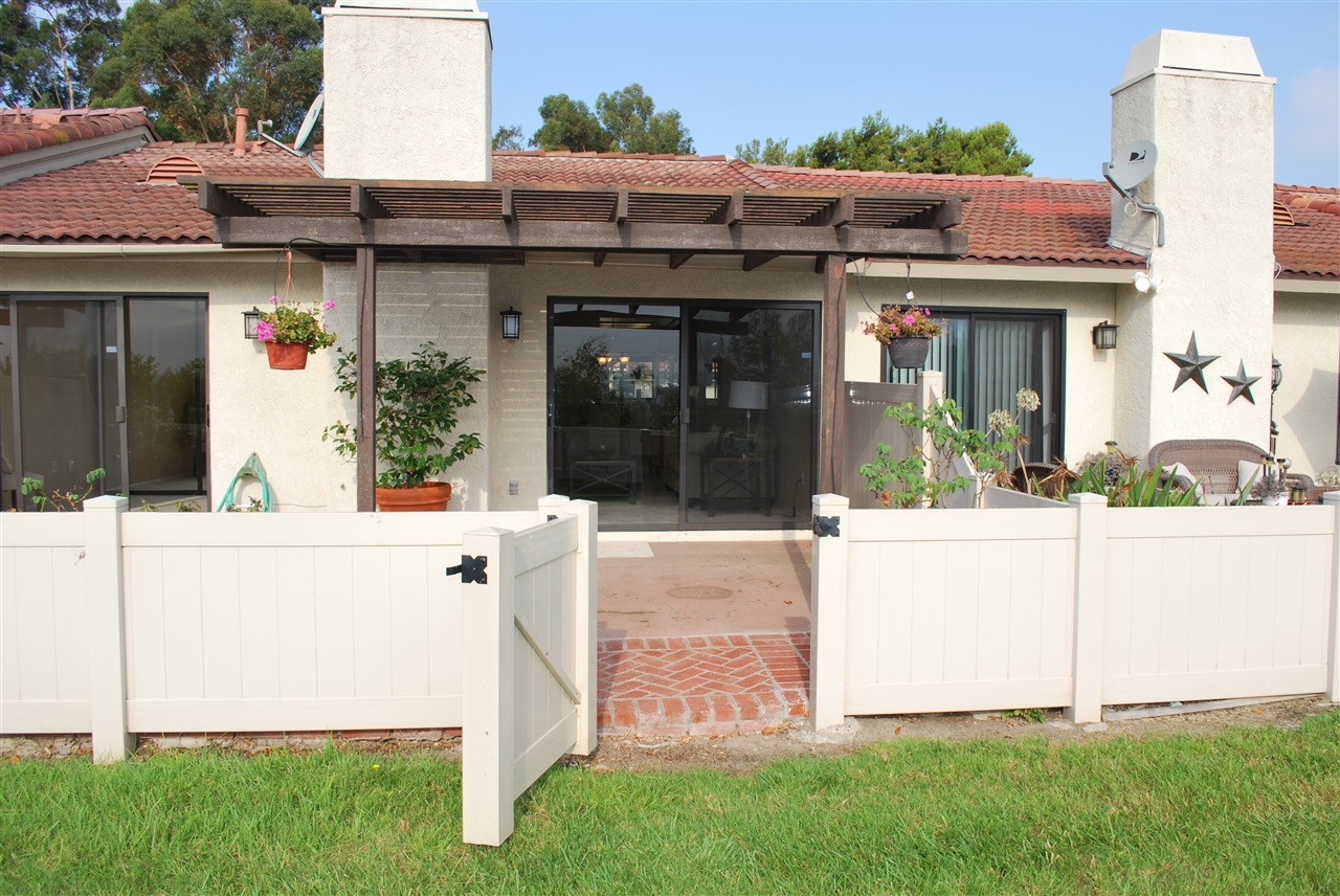1994 Springdale Lane Encinitas, CA 92024 - Photo 9 of 14 Gallery Image 9