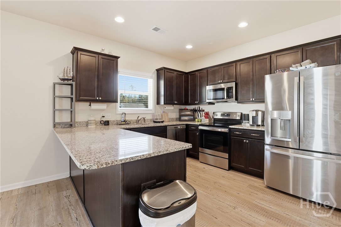 233 Caroline Way Guyton, GA 31312 - Photo 16 of 55 Kitchen