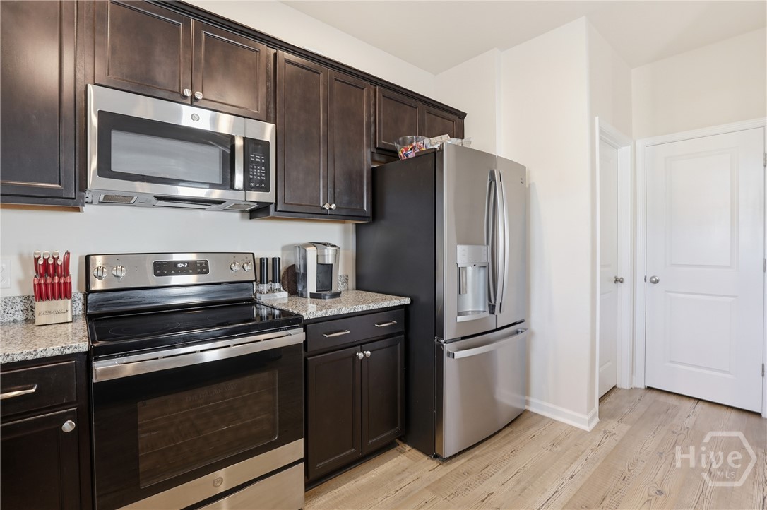 233 Caroline Way Guyton, GA 31312 - Photo 18 of 55 Kitchen