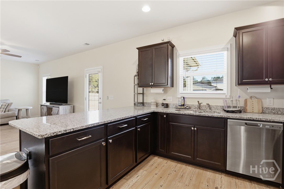 233 Caroline Way Guyton, GA 31312 - Photo 20 of 55 Kitchen