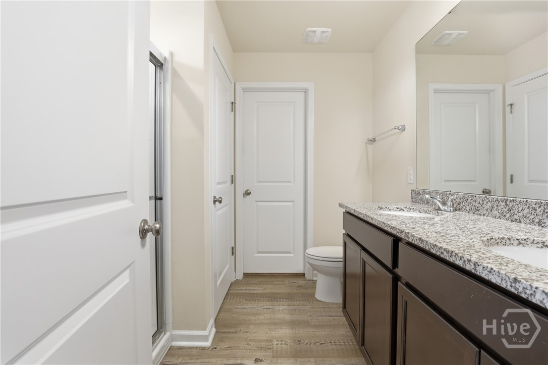 233 Caroline Way Guyton, GA 31312 - Photo 33 of 55 Primary bathroom