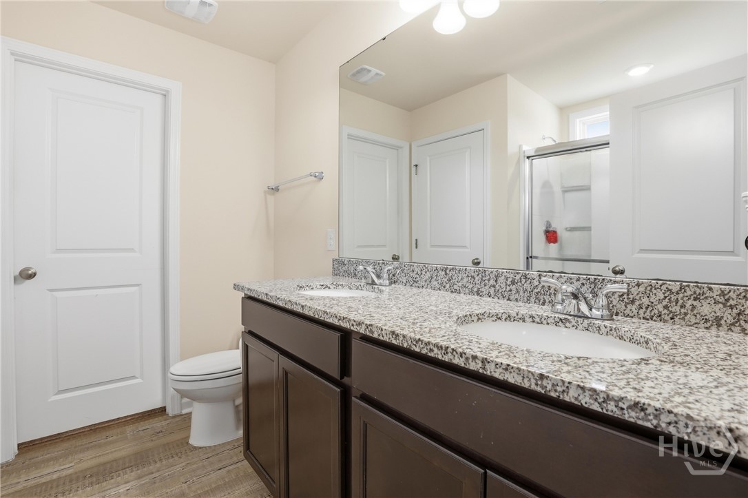 233 Caroline Way Guyton, GA 31312 - Photo 34 of 55 Primary bathroom